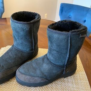 CANTERBURY SHEEPSKIN of NEW ZEALAND SHEEPSKIN BOOTS WOMEN’s Sz 9 Excellent Cond.